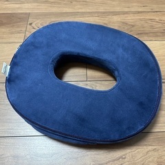 【美品】ドーナツクッション 産後円座クッションの画像
