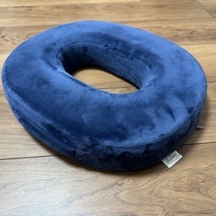 【美品】ドーナツクッション 産後円座クッションの画像