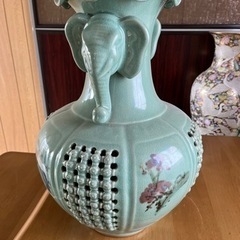 象耳　大花瓶