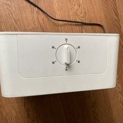 セラミックファンヒーターの画像