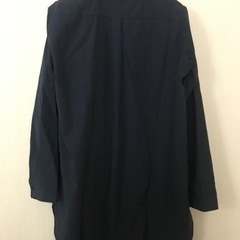 新品LLサイズ　　ネイビーブラウスの画像