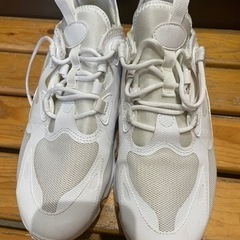 靴/バッグ 靴 スニーカーの画像