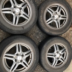 車のパーツ タイヤ、ホイール
