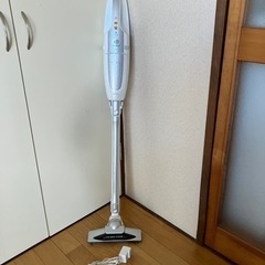 アイリスオーヤマ 充電式掃除機 IC-SLDC1-W 生活家電 