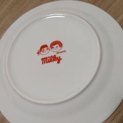 ペコちゃん皿(不二家)未使用品の画像