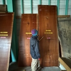 一枚板天板材　高級輸入材　サペリ等の画像