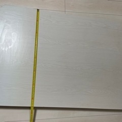 【無料】ニトリ 折り畳みローテーブル(4/6以降は捨てます)の画像