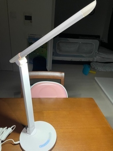 照明器具/デスクライト