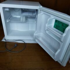 【商談中】ミニ冷蔵庫　冷蔵庫　ハイアール　一人暮らし　小型　４０Ｌ　直冷式　JR-N40C(W)の画像