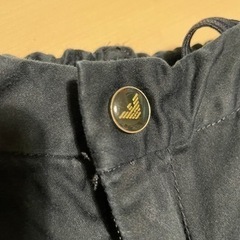 ARMANIとMARKE'S JIPPONズボンの画像