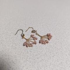 枝分かれピンクピアス(フック)