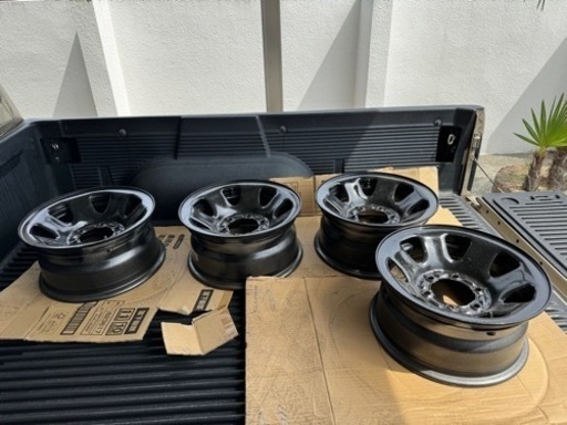 トヨタハイラックスEX CAB RZN 174用純正ホイール