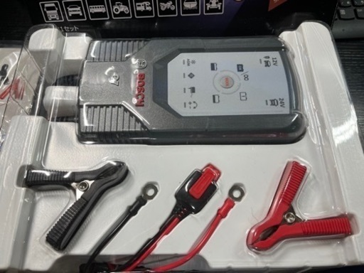 バッテリー充電器