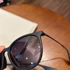 服/ファッション 小物 サングラスの画像