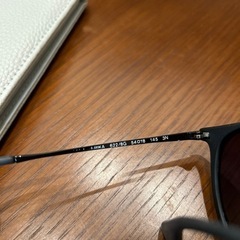 服/ファッション 小物 サングラスの画像