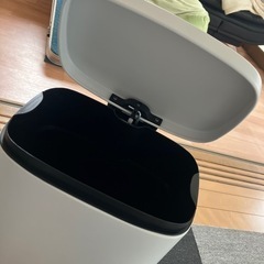 新品ニトリゴミ箱12Ｌ2000円→1500円の画像