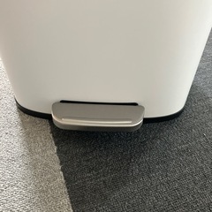 新品ニトリゴミ箱12Ｌ2000円→1500円の画像
