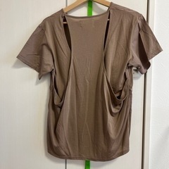 アングリッドTシャツの画像