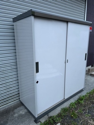 ☆イナバの物置　幅176cm　家具 収納家具 物置
