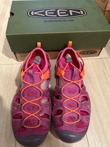keen サンダル レディース　キッズ