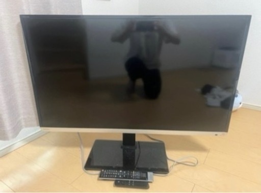 40インチ　液晶テレビ