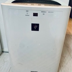 【無料】SHARP シャープ 加湿空気清浄機 KC-B50-W プラズマクラスターの画像