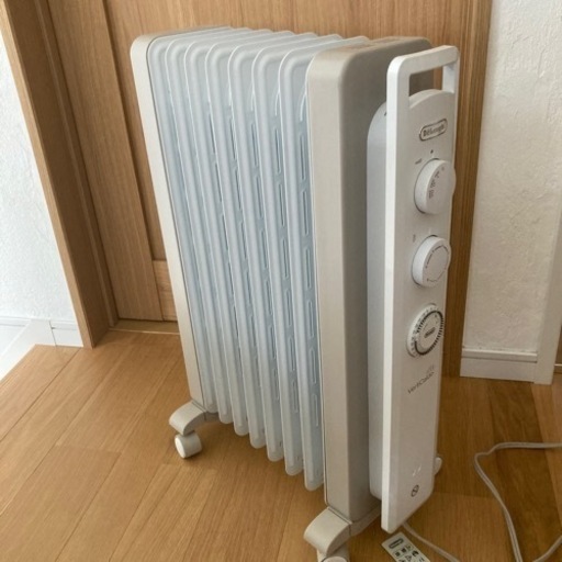 デロンギ オイルヒーター ほぼ使ってません！！