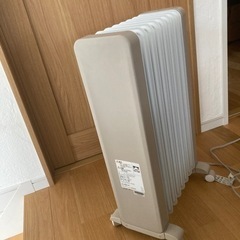 デロンギ  オイルヒーター　ほぼ使ってません！！の画像