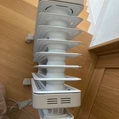 デロンギ  オイルヒーター　ほぼ使ってません！！の画像