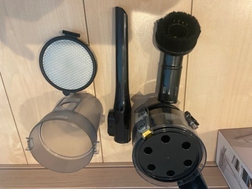 東芝　コードレス掃除機　上位機種　良品