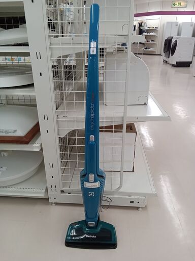 ★ジモティ割あり★ Electrolux スティッククリーナー ZB3103   動作確認／クリーニング済み TC2531