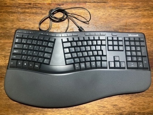 【美品】PC用有線キーボード