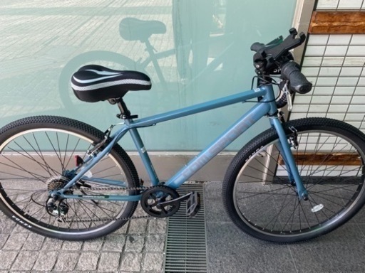 自転車　スポーツバイク　クロスバイク