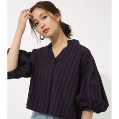アズール マルチストライプバルーンスリーブブラウスの画像
