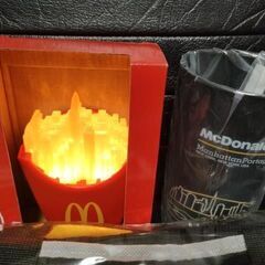 マクドナルド 福袋 マンハッタンポテトライト、保冷バック、ポーチ、タンブラー4点セットの画像