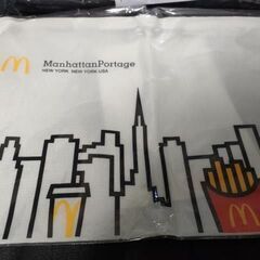 マクドナルド 福袋 マンハッタンポテトライト、保冷バック、ポーチ、タンブラー4点セットの画像