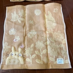 となりのトトロハンドタオルの画像