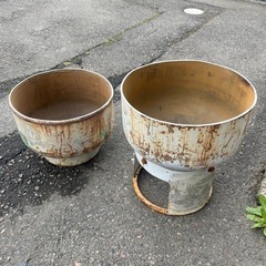 20Lボンベ（半分にしたもの）