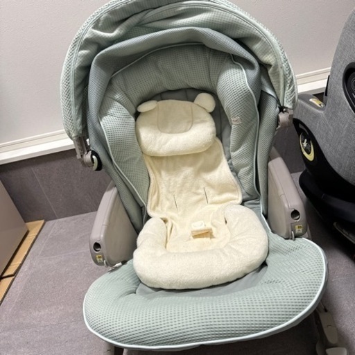 ユラリズム オート プレミアム AC ハイローチェア　電動　アップリカ