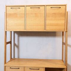 MOMO natural(モモナチュラル)のUNITのカップボードです。ナチュラルな