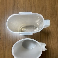 ●『冷水ポット　麦茶ポット』大(2.8L)・中(2L) / 2点セット●の画像