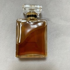 CHANEL シャネル　ココ　オードゥ　パルファム　の画像