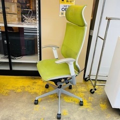 《売約済》【武蔵小山店】バロンチェア　27万円 オカムラ OKAMURA オフィスチェア Baron バロン シリーズ CP81CZ オフィスチェア スタンダードメッシュタイプ エクストラハイバック 可動ヘッドレストタイプ シルバーフレーム ボディ(ホワイト) 座(メッシュ) アジャストアーム付 ランバーサポート付 検　CP81CZ-FDH6　OAチェア　の画像
