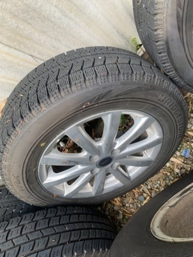 スタッドレスタイヤ　アルミホイール付き　185/65R15 