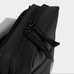 ★ adidas ショルダーバッグ ★の画像