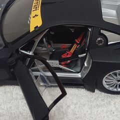 最終大幅値下げ！京商　フェラーリ575GTC Evoluzione 2005 18分の1スケールの画像