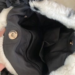 モコモコカバンの画像