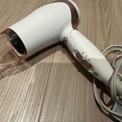 新品　マイナスイオンドライヤー