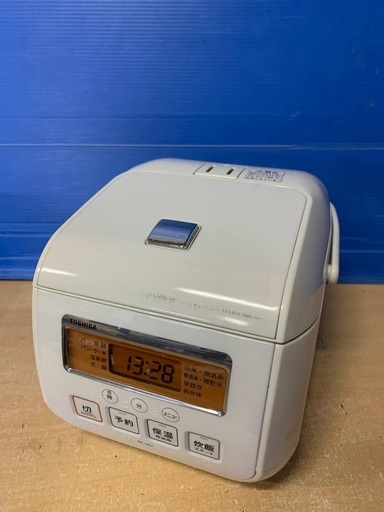 ♦️TOSHIBA ジャー炊飯器【2015年製 】RC-55J