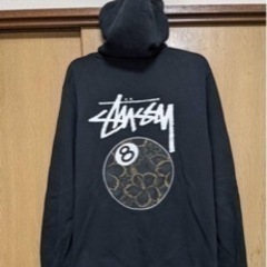 STUSSY　エイトボールジップパーカー